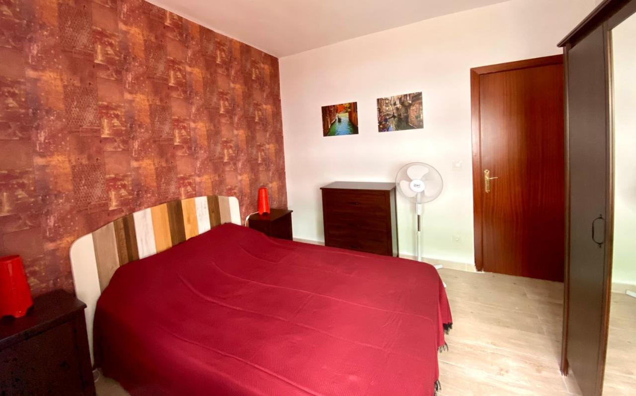 Town House With Patio In Quiet Residential Area 10 Min From Beach Torremolinos Exterior foto